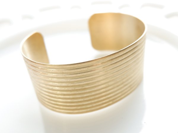 画像2: ヴィンテージUSA真鍮製　リブド・ワイドバングル　1個 (2)