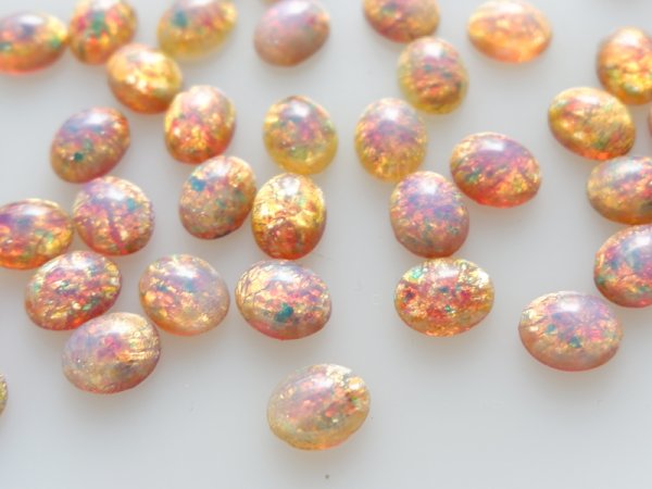 画像2: チェコヴィンテージ ファイヤーオパール【10×8ミリ】2個 (2)