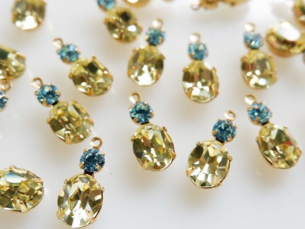 画像2: ヴィンテージ　スワロフスキーラインストーン・チャーム【ダブル　ジョンキル×アクアマリン】10×8　2個　 (2)