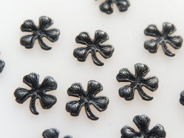 画像2: ミリアムハスケル　デッドストック【ミニクローバー・ブラック10ミリ】4個 (2)