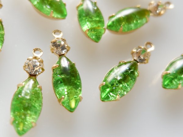 画像2: ヴィンテージ　ドイツ製ラインストーン・チャーム【ダブル　クラックルグリーン×クリアー】15×7　2個　 (2)