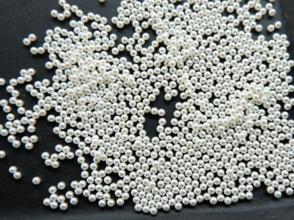 画像2: ジャパンヴィンテージ　穴無しパール　【ホワイト・直径1.6ミリ】　約200個 (2)