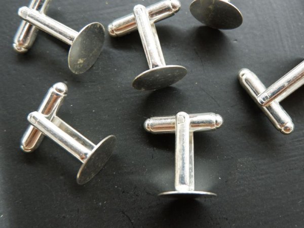 画像2: USAヴィンテージ シルバー色 12ミリ皿カフス 1ペア (2)