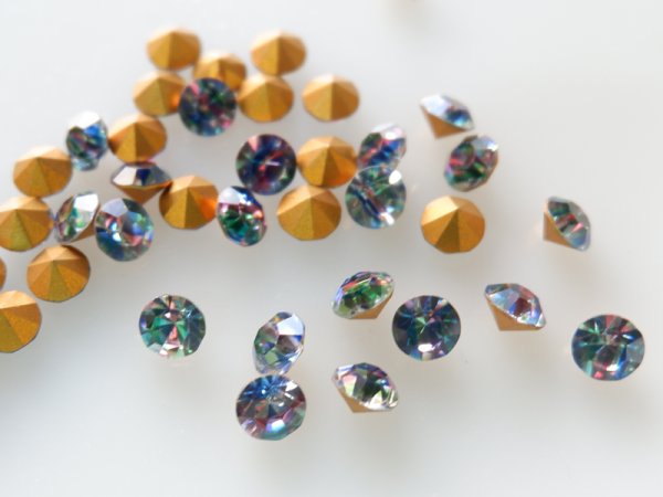 画像3: ヴィンテージスワロフスキー・ラインストーン【アイリスガラス・SS30】4粒 (3)