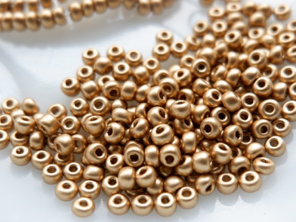 画像2: チェコスロバキア　ヴィンテージ・シードビーズ4ミリ（6/0）【マットゴールド】12グラム (2)