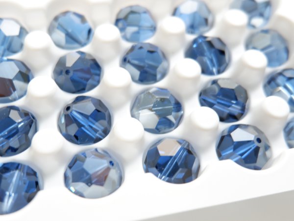 画像2: ヴィンテージスワロフスキー  #5000 クリスタルガラスビーズ【サファイアサテン】14ミリ　2粒 (2)