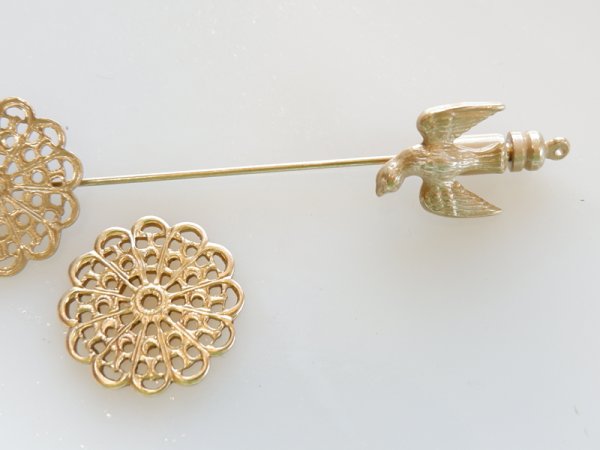 画像2: 当店加工 ミリアムハスケル風・ジャボットピン【ドーブ】ピンキャッチセット　　ピンブローチ (2)