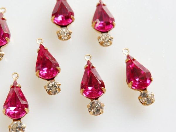 画像2: ヴィンテージ　ラインストーン・チャーム【ダブル　フューシャ×クリアー】13×7.8　2個　 (2)